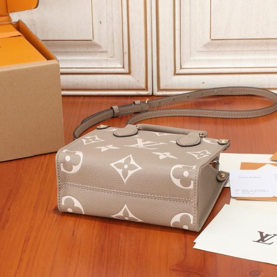 LV OnTheGo BB LV OnTheGo BB