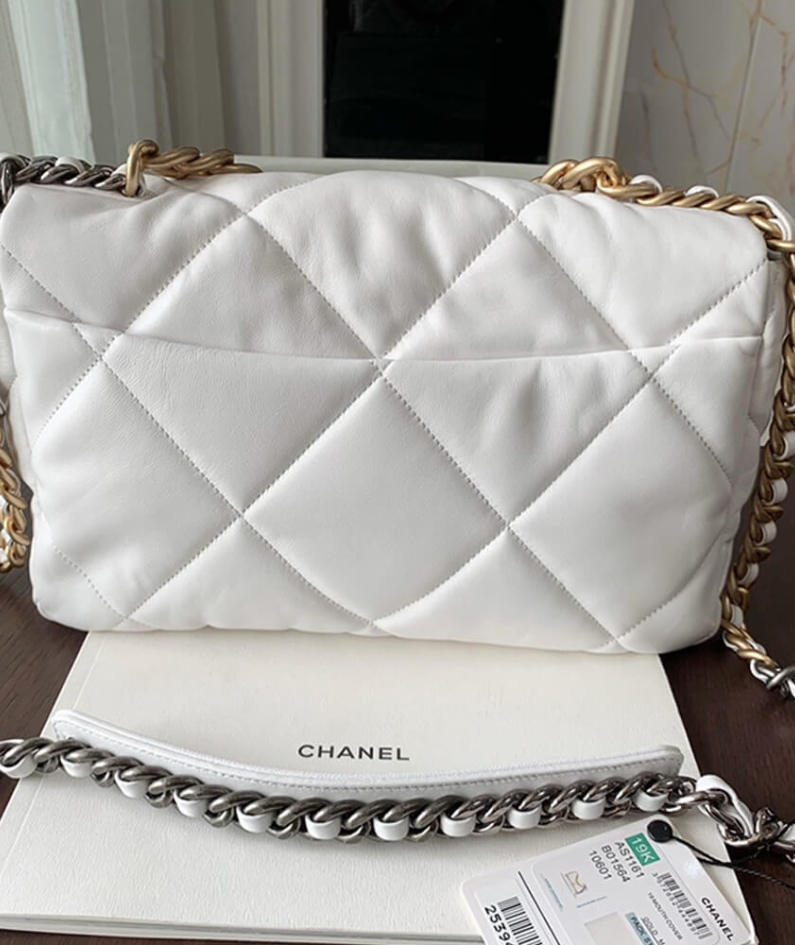 CHANEL 19 Large Handbag