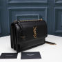 SUNSET MEDIUM CHAIN BAG IN SMOOTH LEATHER