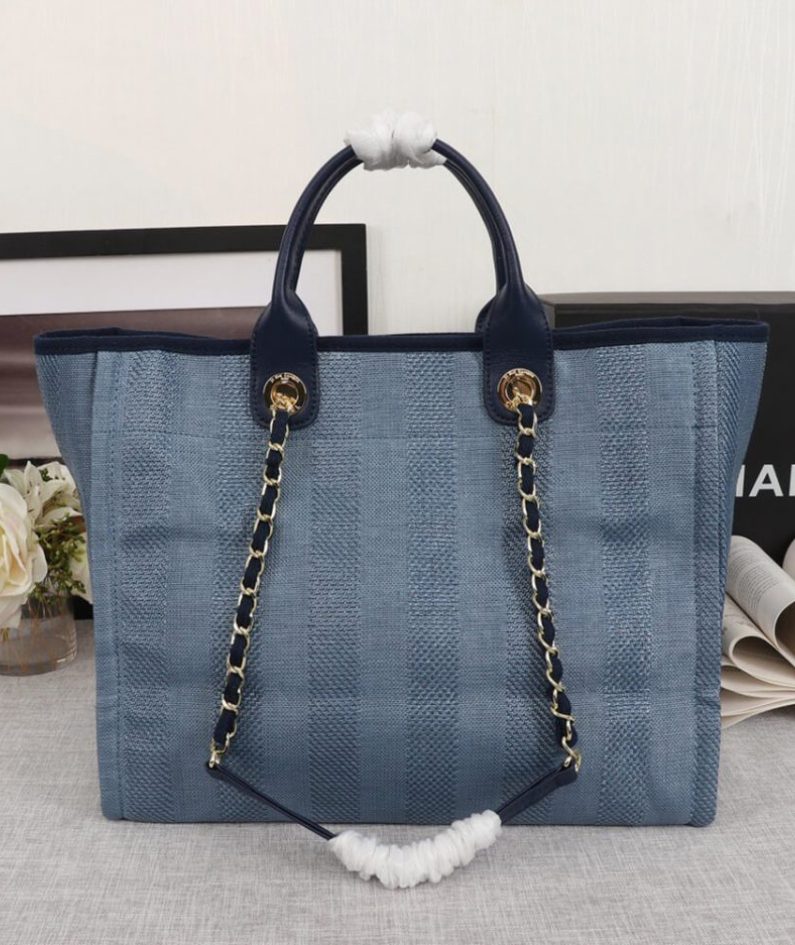 CHANEL Woven Straw Raffia Striped Medium Deauville Tote