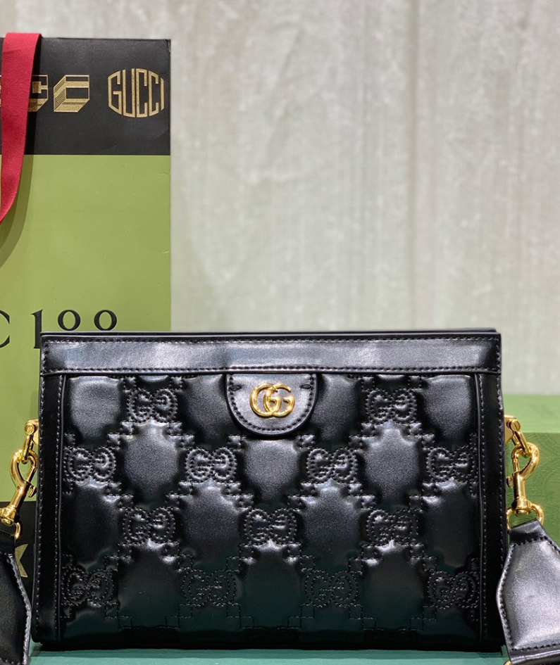 GG Matelassé leather small bag