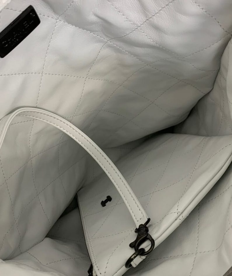 CHANEL SHOPPING BAG
