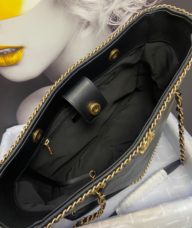 CHANEL SHOPPING BAG
