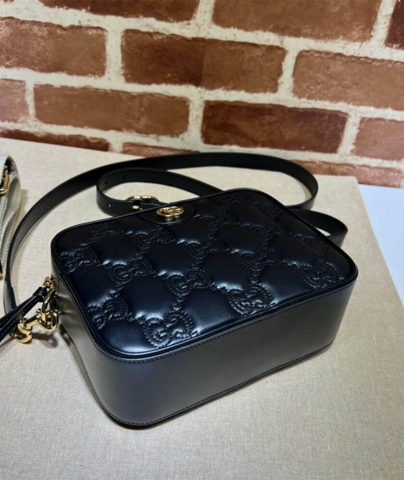 GG Matelassé small bag