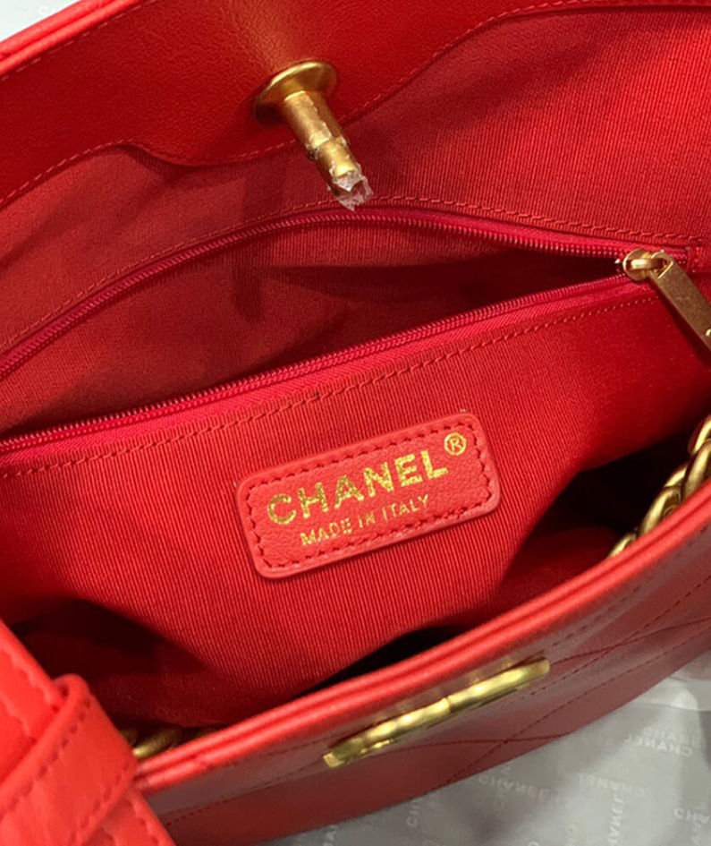CHANEL HOBO HANDBAG
