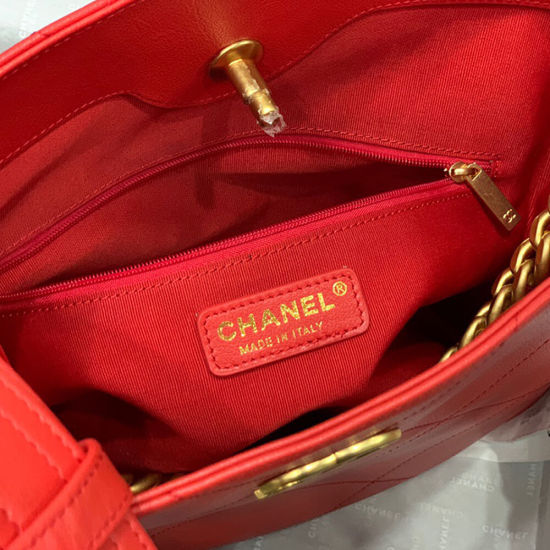 CHANEL HOBO HANDBAG CHANEL HOBO HANDBAG