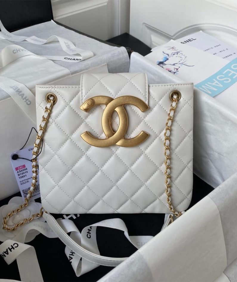 CHANEL 24C
