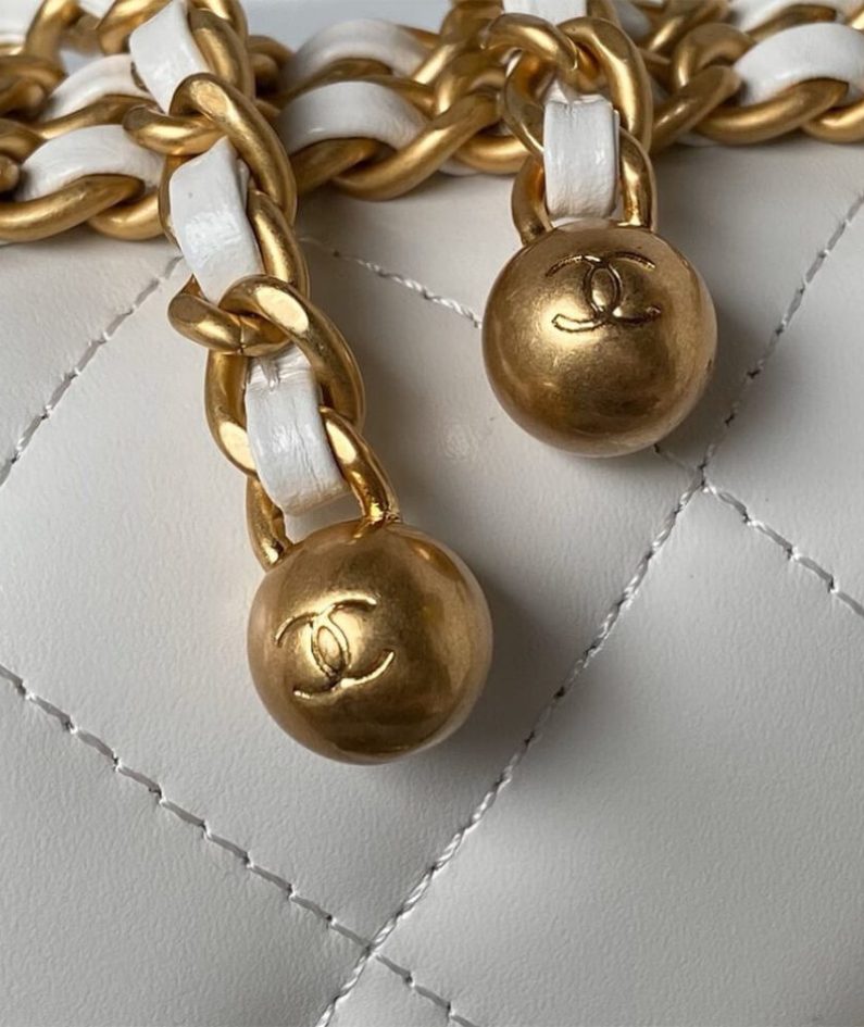 CHANEL SMALL FLAP