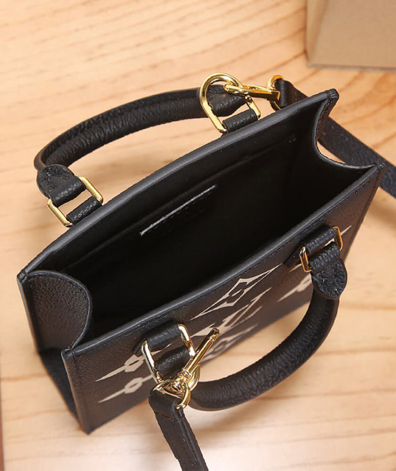 LV PETIT SAC PLAT