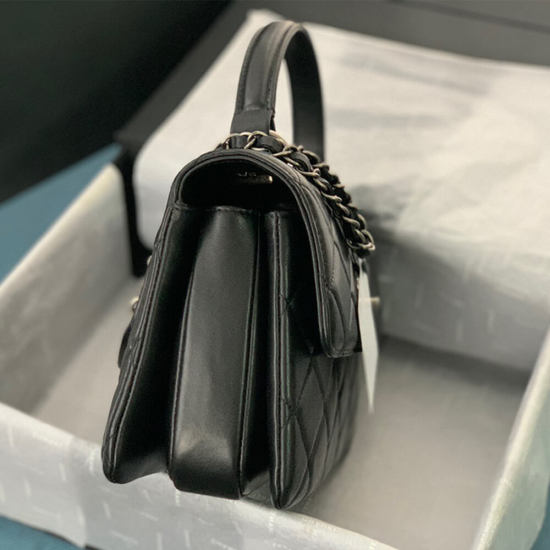 CHANEL FLAP BAG WITH TOP HANDLE CHANEL FLAP BAG WITH TOP HANDLE