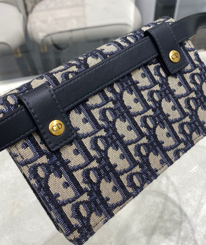 SADDLE BELT POUCH