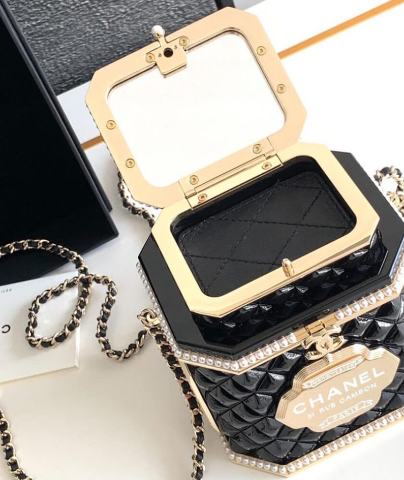 CHANEL TEA BOX MINAUDIERE(HIGH-END GRADE)
