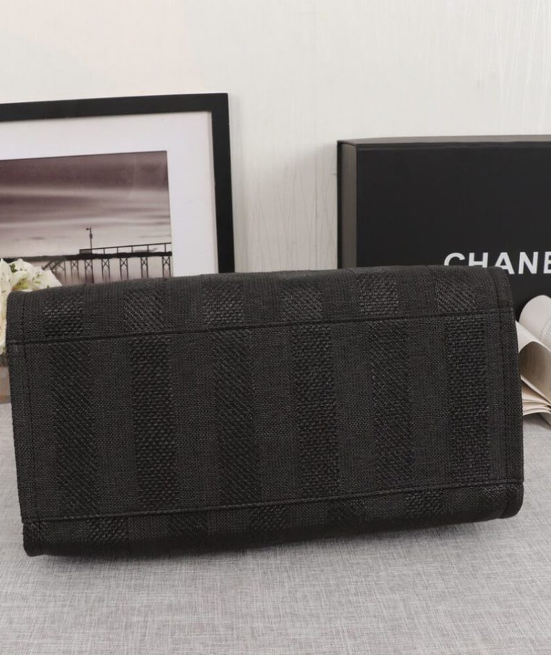 CHANEL Woven Straw Raffia Striped Medium Deauville Tote