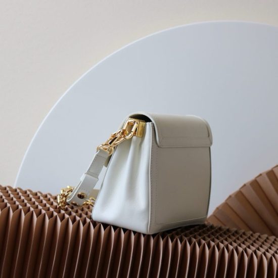 LV Dauphine Soft MM LV Dauphine Soft MM