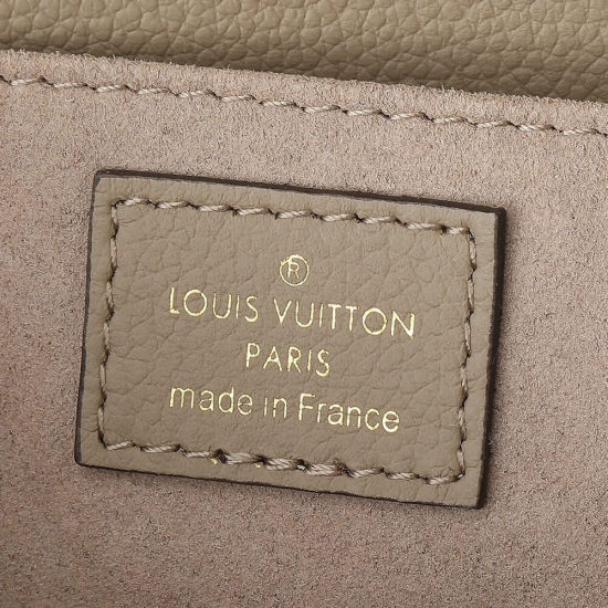 LV Pochette Metis East West LV Pochette Metis East West