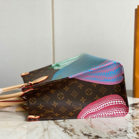 LV x YK OnTheGo MM LV x YK OnTheGo MM