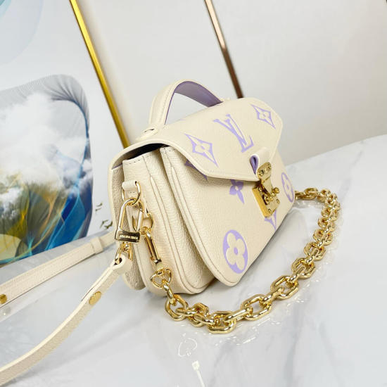 LV Pochette Metis East West LV Pochette Metis East West