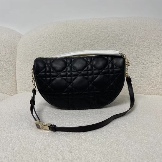 MEDIUM DIOR VIBE HOBO BAG