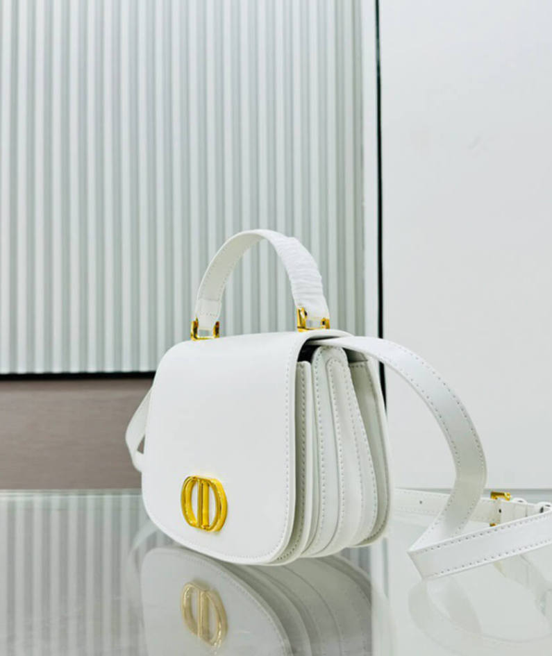 Medium 30 Montaigne Avenue Top Handle Bag