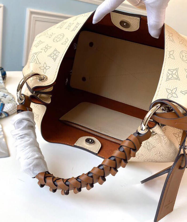 Louis Vuitton CARMEL