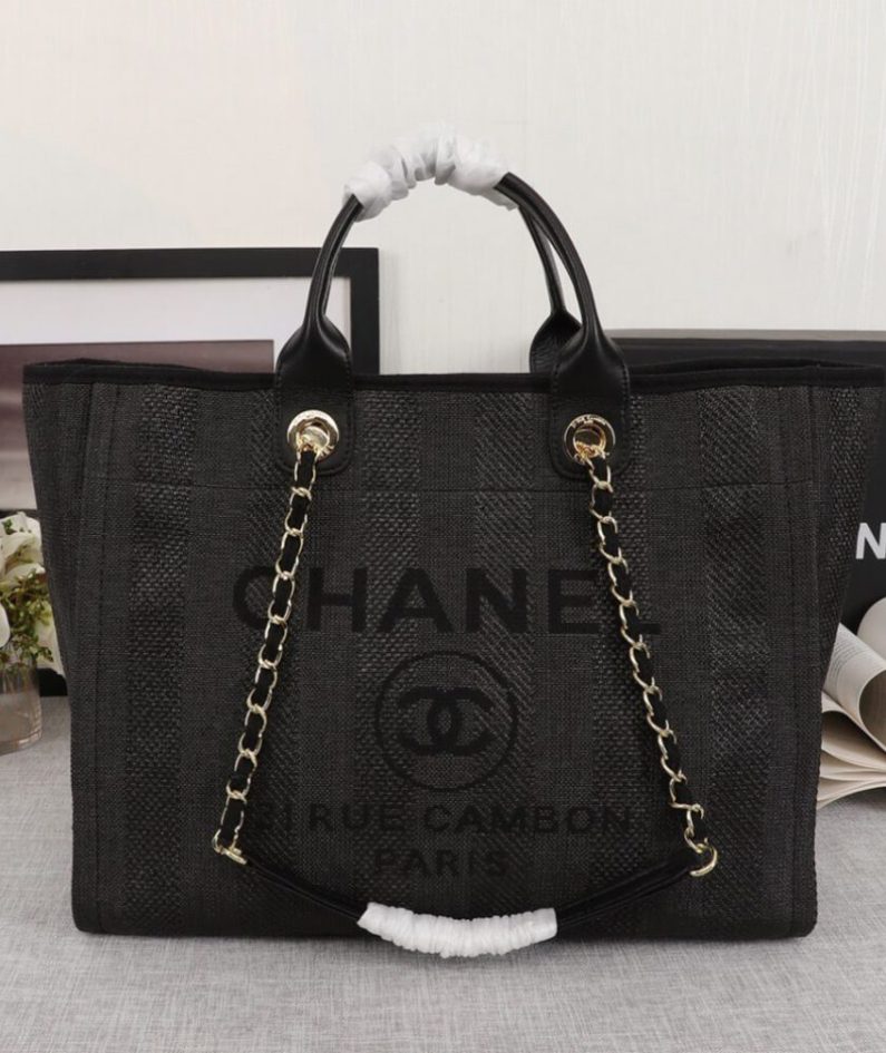 CHANEL Woven Straw Raffia Striped Medium Deauville Tote