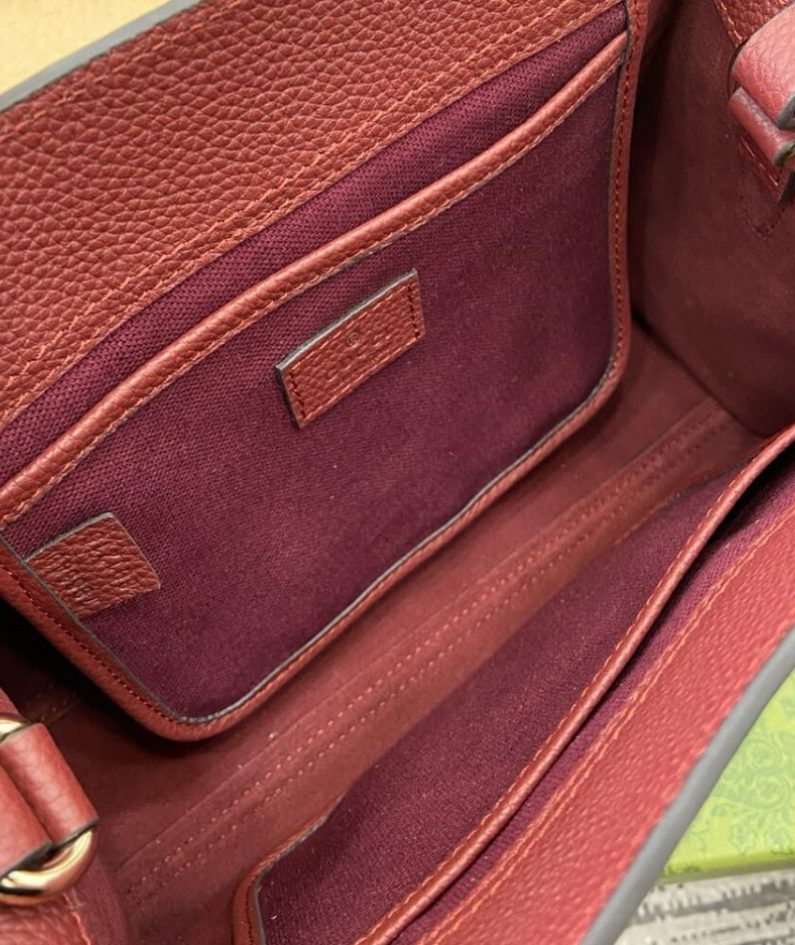 GUCCI SMALL TOTE BAG WITH HOOK CLOSURE