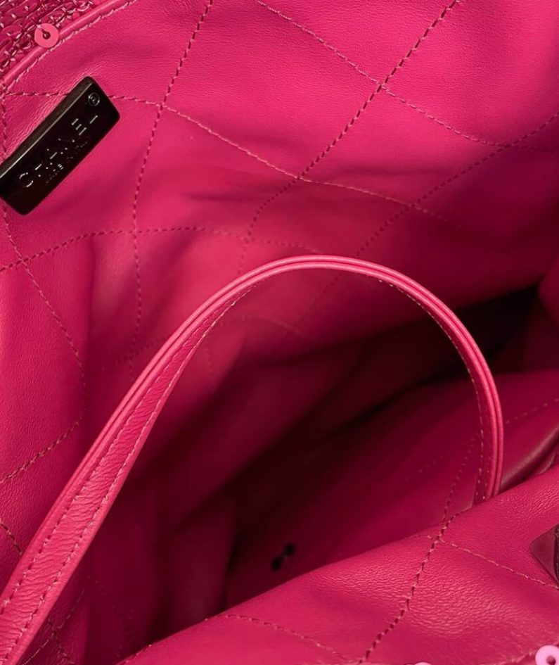 CHANEL SHOPPING BAG