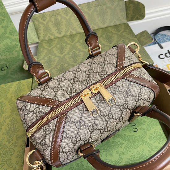 Small duffle bag with Interlocking G