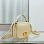 Medium 30 Montaigne Avenue Top Handle Bag