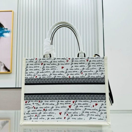 Dioramour Medium Dior Book Tote