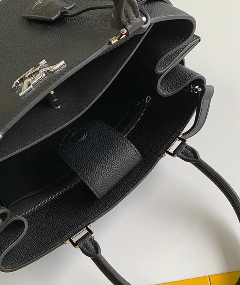 Louis Vuitton LOCKME DAY TOTE BAG