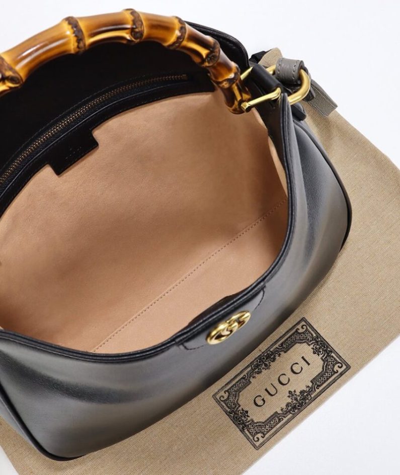 GUCCI DIANA MEDIUM SHOULDER BAG