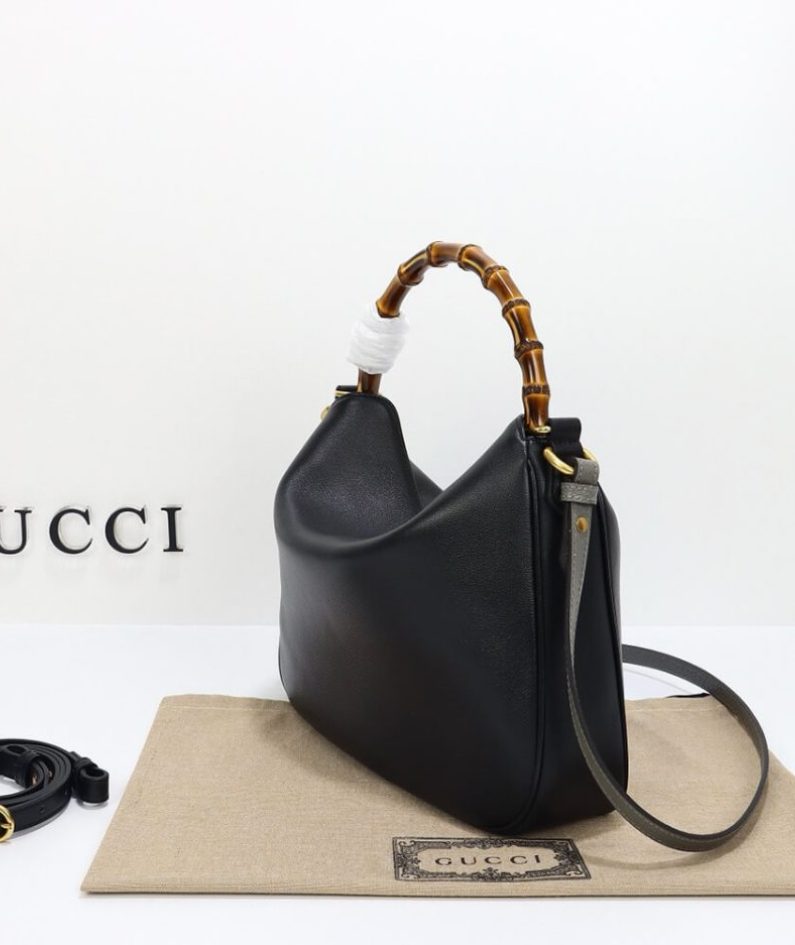 GUCCI DIANA MEDIUM SHOULDER BAG