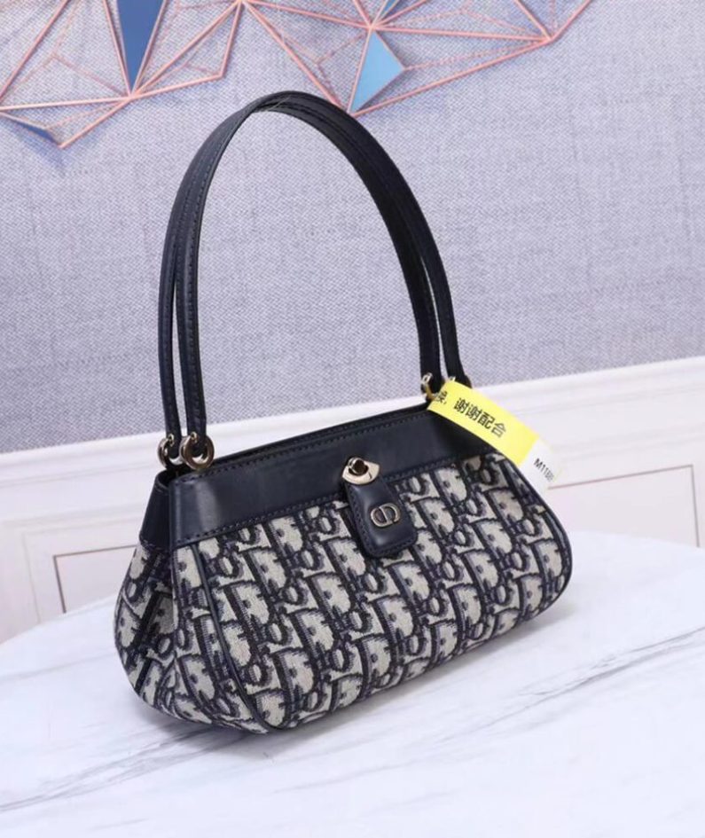 MEDIUM DIOR KEY BAG
