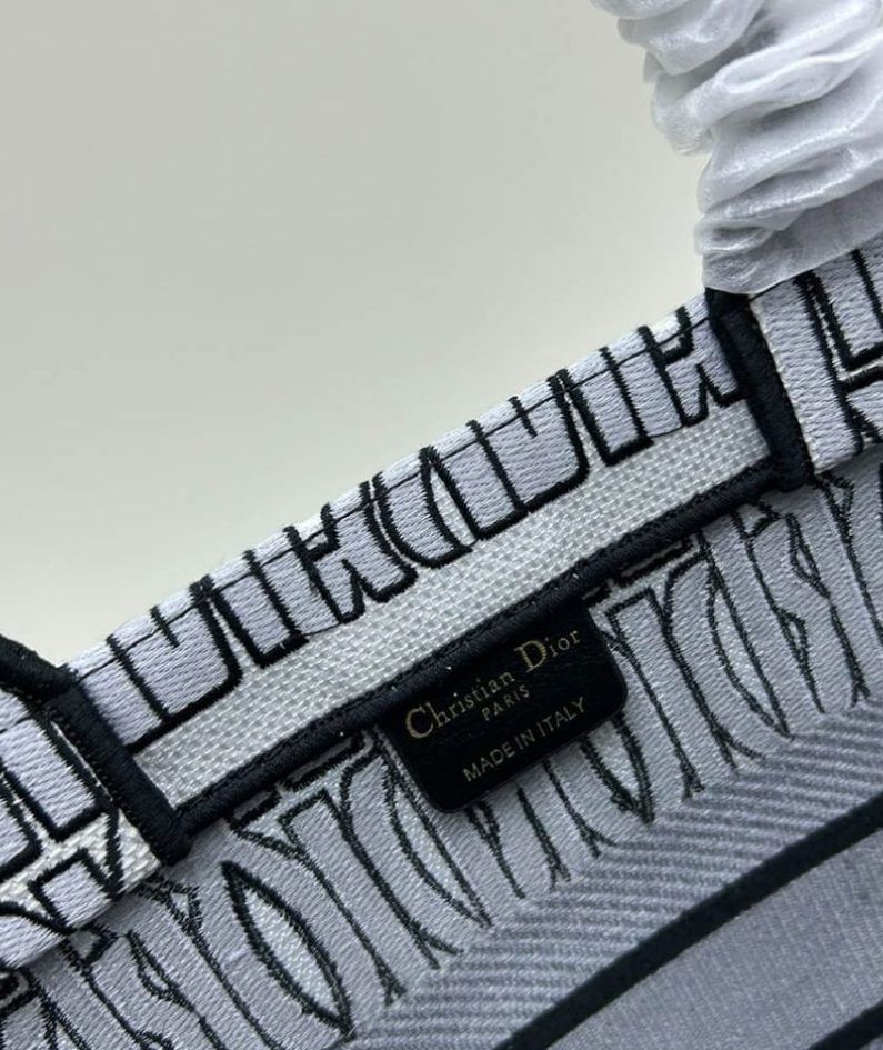 Medium Dior Book Tote