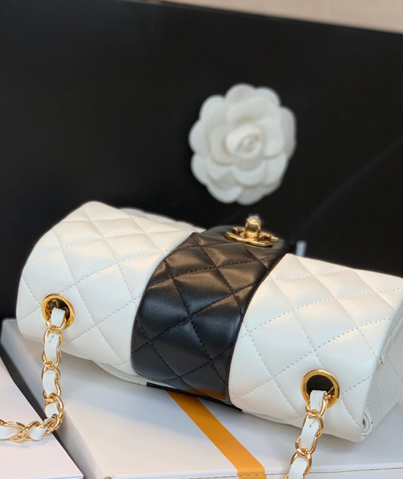 CHANEL MINI FLAP BAG