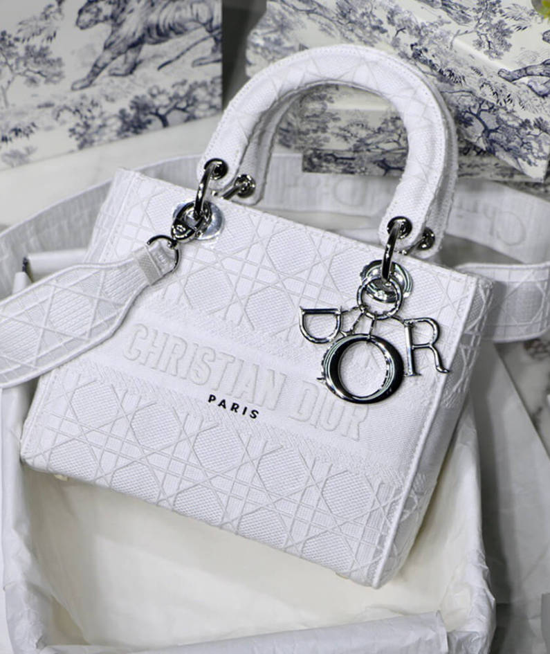 DIOR MEDIUM LADY D-LITE BAG