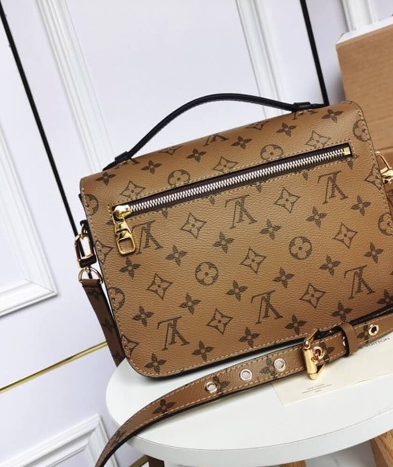 Louis Vuitton POCHETTE METIS