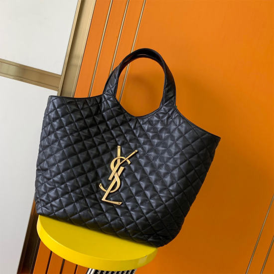 ICARE MAXI SHOPPING BAG IN QUILTED LAMBSKIN