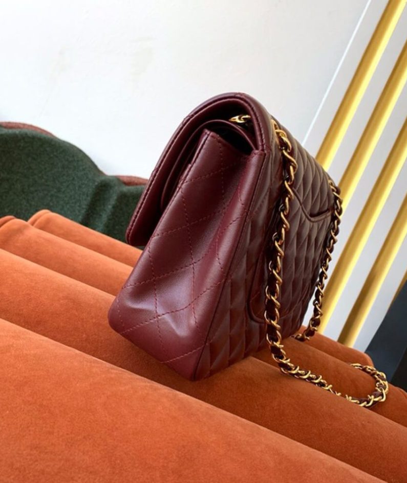 CHANEL CLASSIC 11.12 HANDBAG(high-end grade)