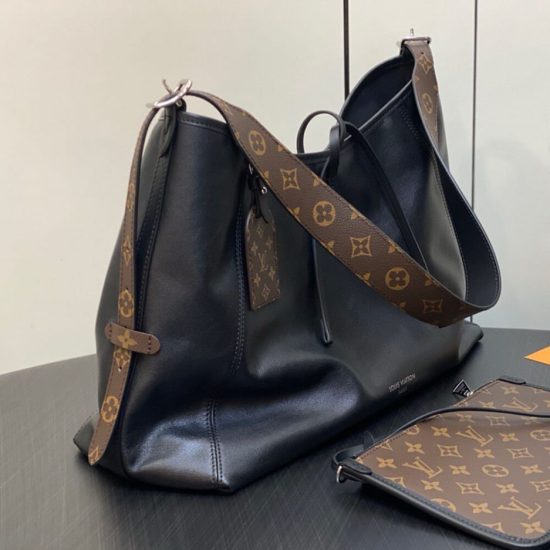 LV CarryAll MM LV CarryAll MM