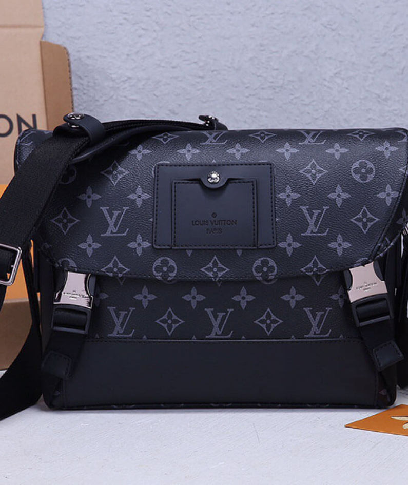 LV Messenger PM Voyager Bag