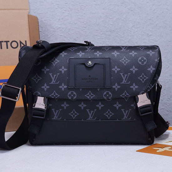 LV Messenger PM Voyager Bag LV Messenger PM Voyager Bag