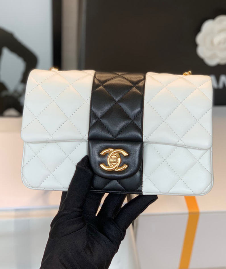 CHANEL MINI FLAP BAG
