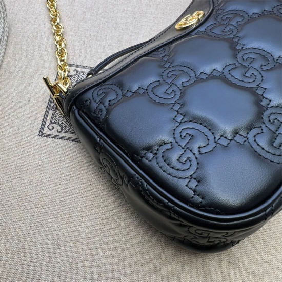 GG Matelassé handbag