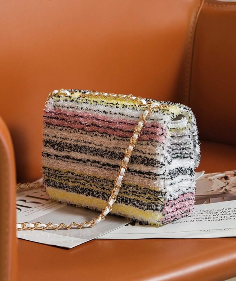 CHANEL SMALL FLAP BAG