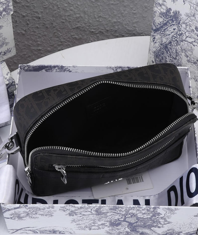DIOR SAFARI MESSENGER BAG