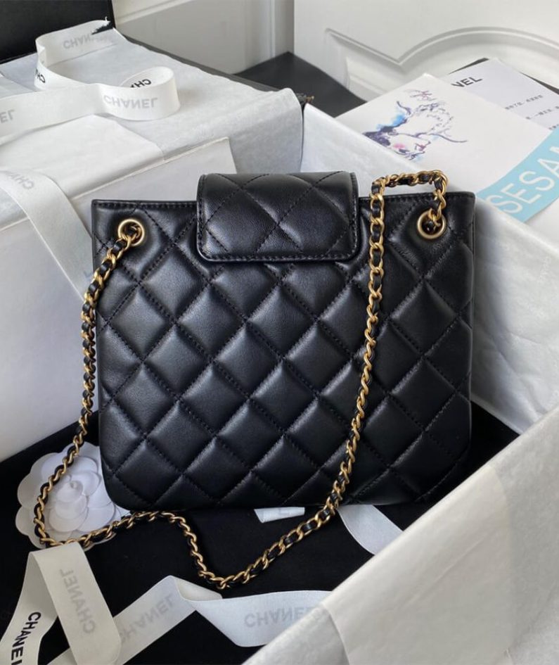 CHANEL 24C