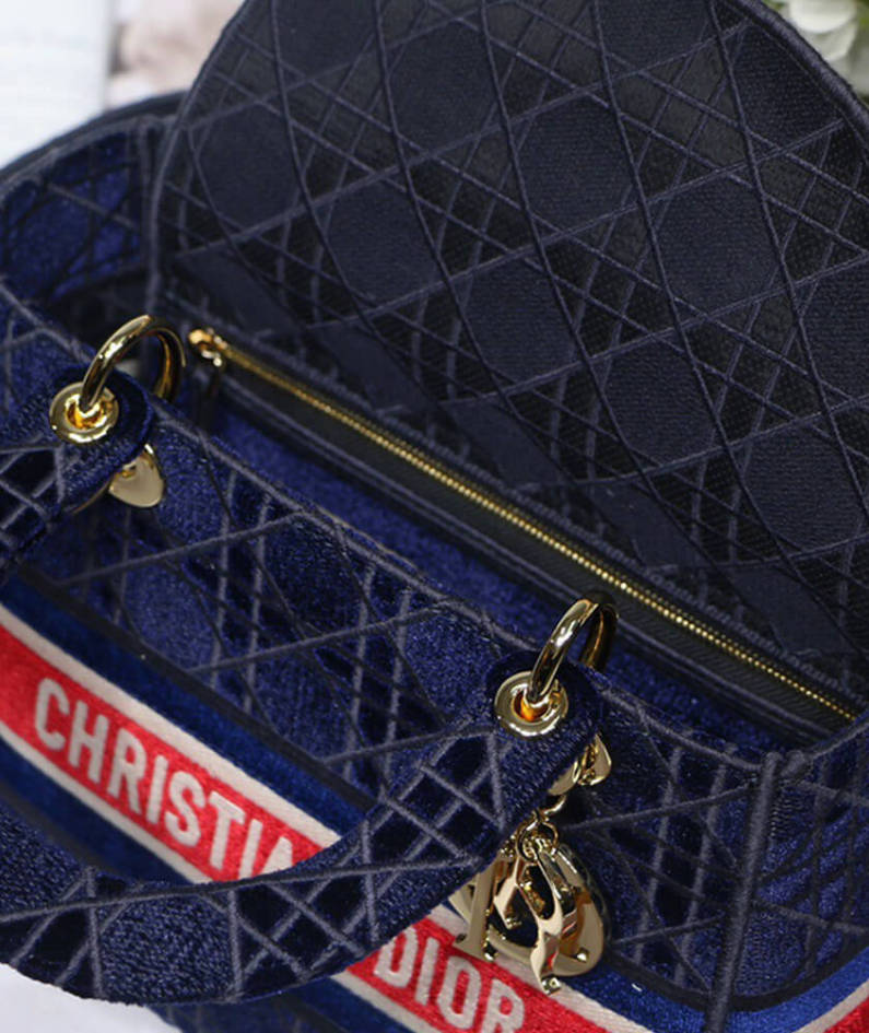 DIOR MEDIUM LADY D-LITE BAG