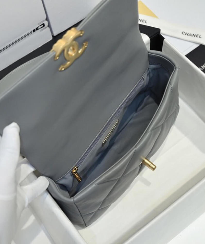 CHANEL 19 HANDBAG